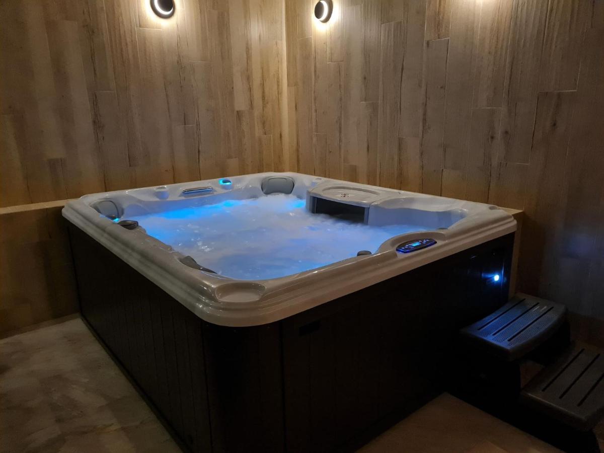 Hotel 365 Kielce Eksteriør billede