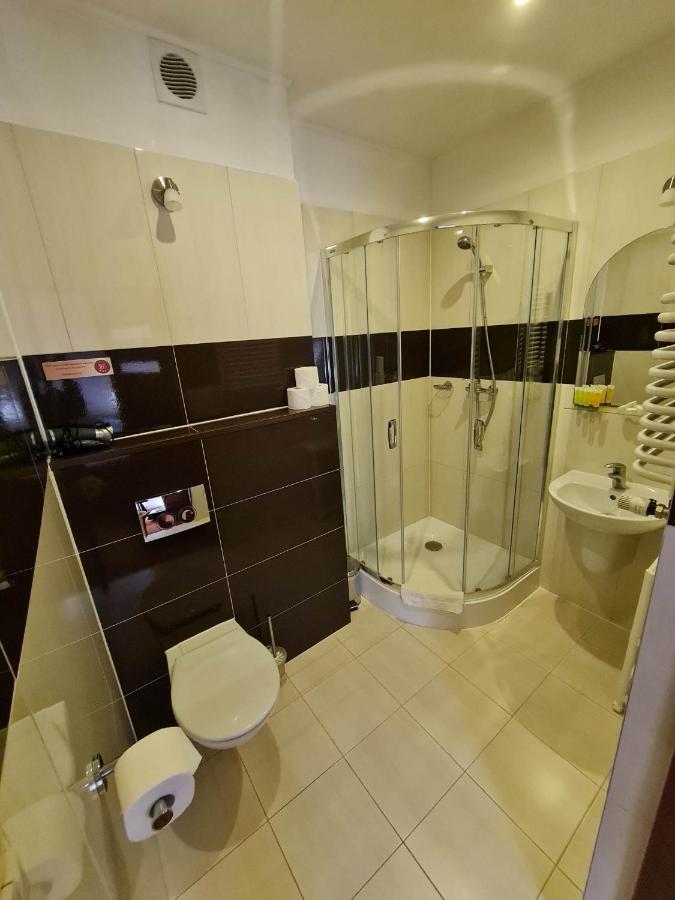 Hotel 365 Kielce Eksteriør billede