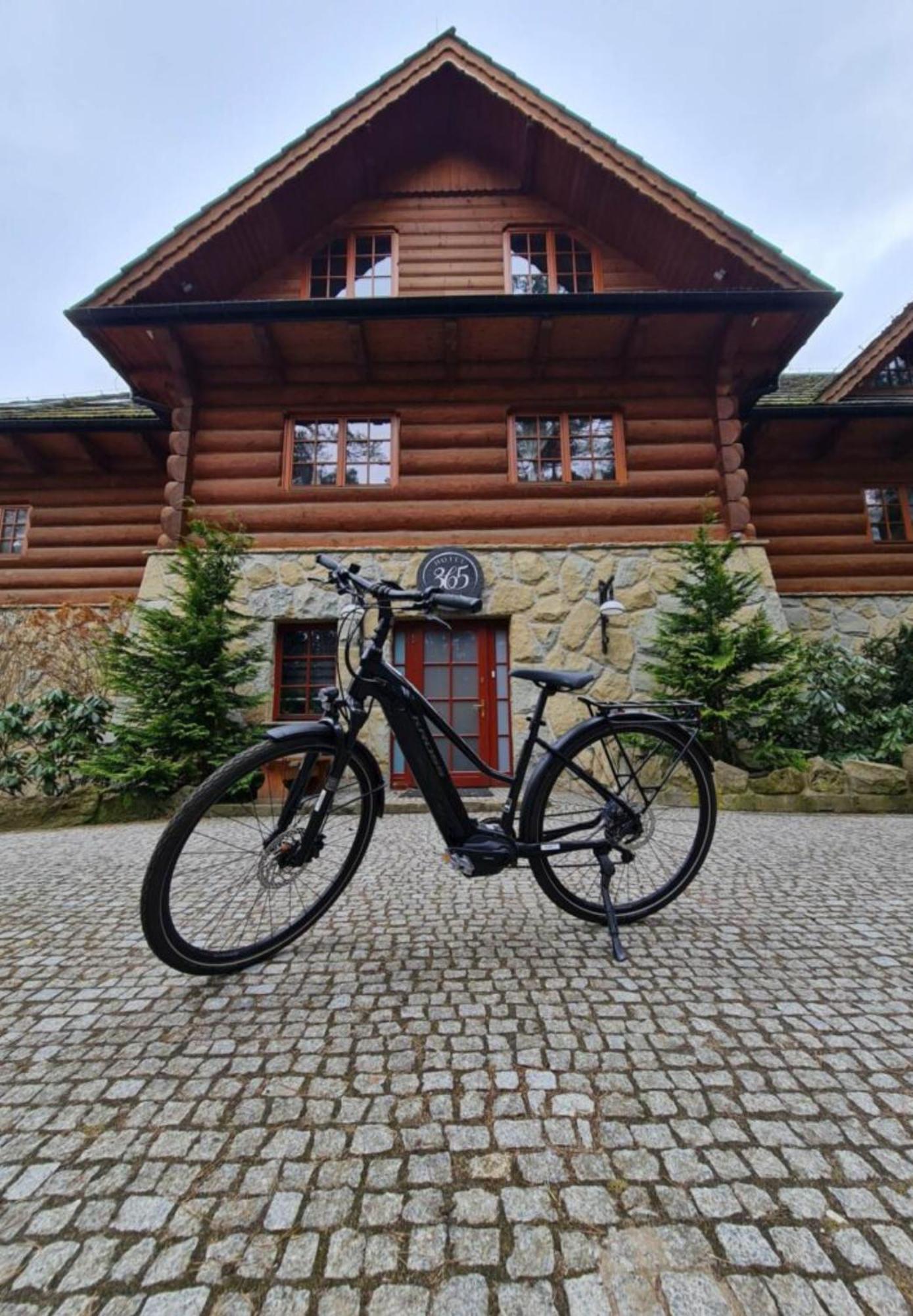 Hotel 365 Kielce Eksteriør billede