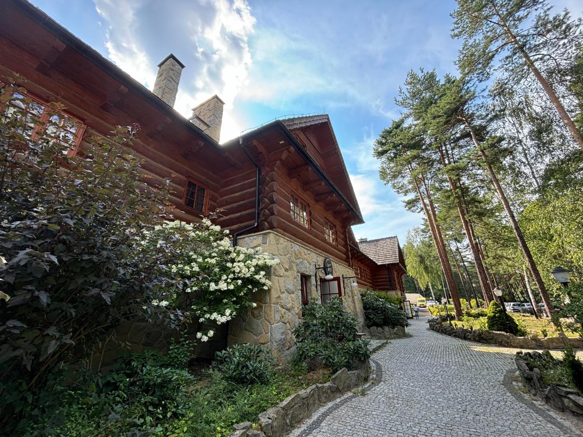Hotel 365 Kielce Eksteriør billede