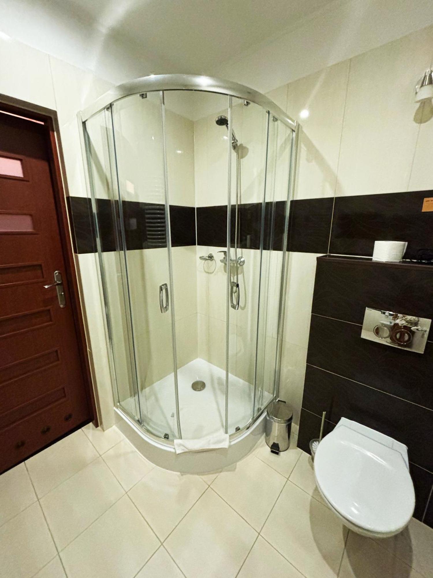 Hotel 365 Kielce Eksteriør billede
